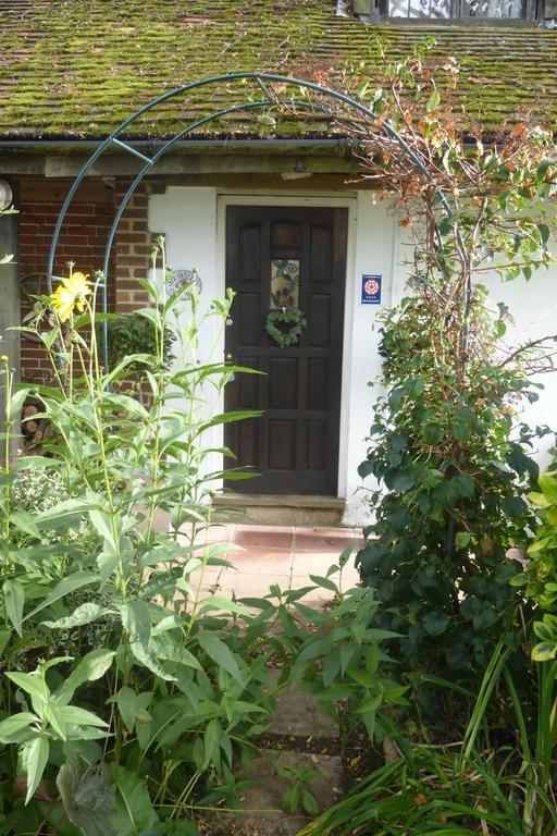 Strawberry Cottage B&B Hedge End Exterior foto