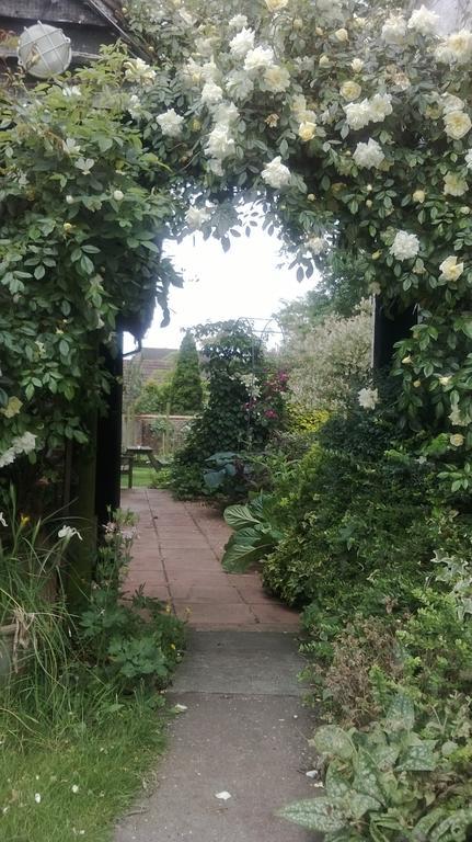 Strawberry Cottage B&B Hedge End Exterior foto